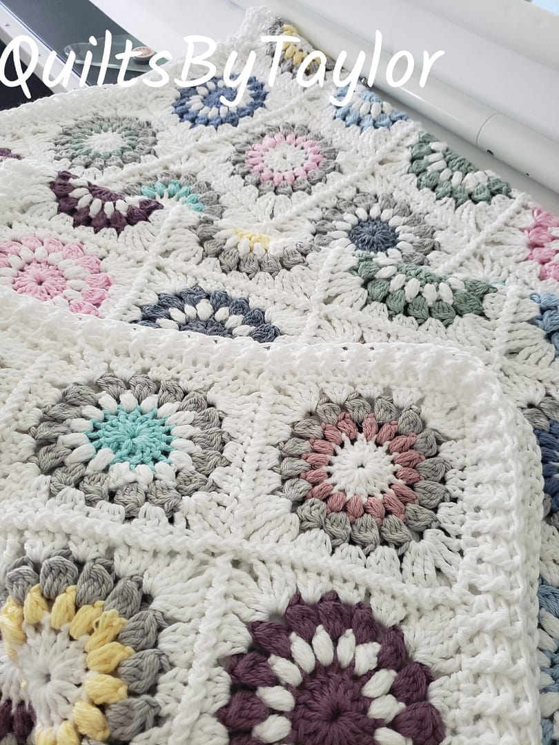 Quilts For Sale/ Quilt for Sale/ Quilt for Sale Handmade handmade home decor/ sunburst granny squares