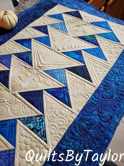 Quilts For Sale/ Quilt for Sale/ Quilt for Sale Handmade Modern Migrating Geese Quilt for Sale Migrating Geese Pattern Quilt in Custom Colors Heirloom Quality Migrating Geese Quilt