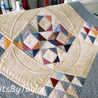 handmade quilts for Sale, quilted home décor, quilted placemats, table toppers, handmade gifts, small quilts, home décor ideas, quilted rug